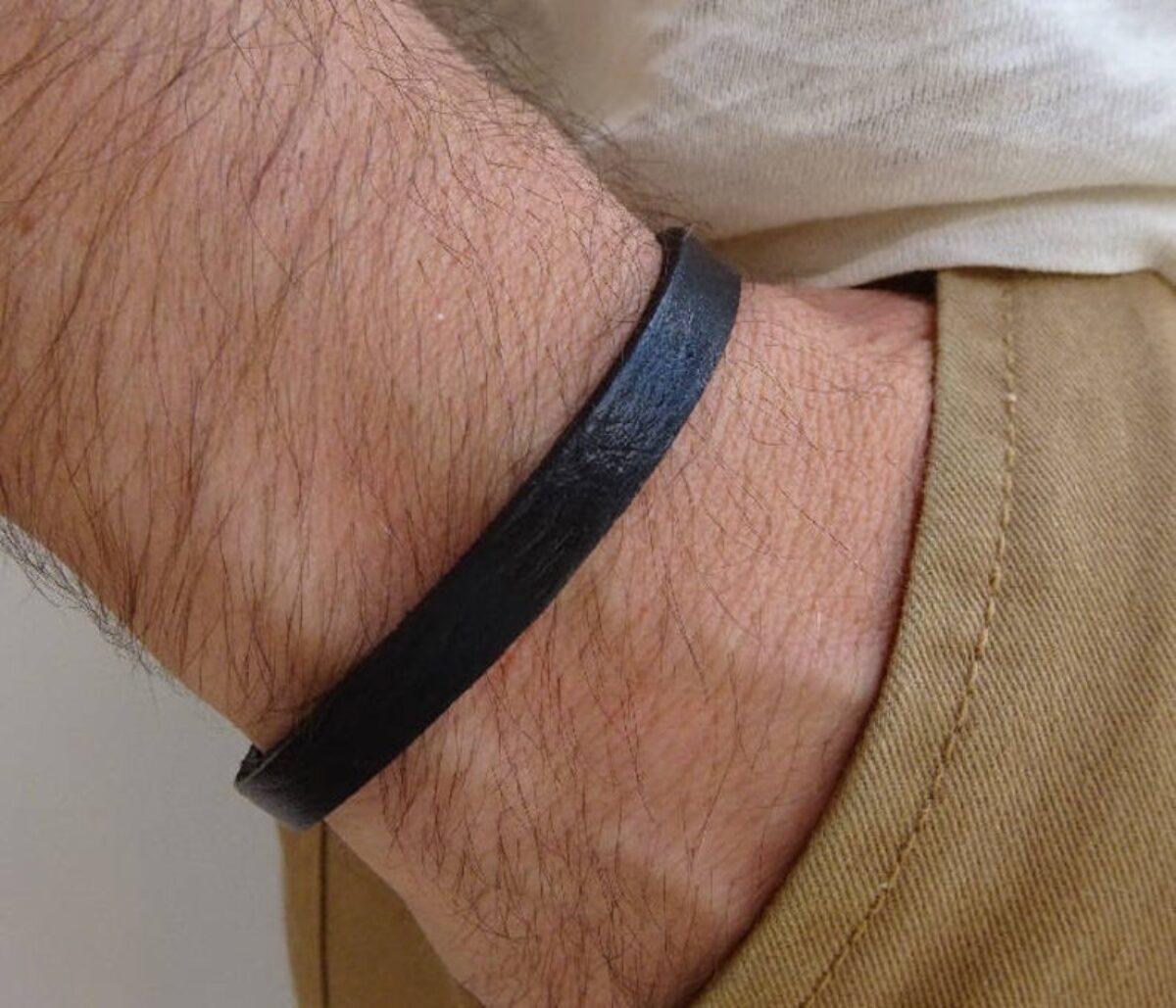 Flat Leather Bracelet With Hook Clasp - Surflegacy