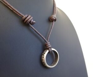 NATHAN DRAKE RING NECKLACE DISTRESSED GRAY LEATHER SLIP KNOT 2
