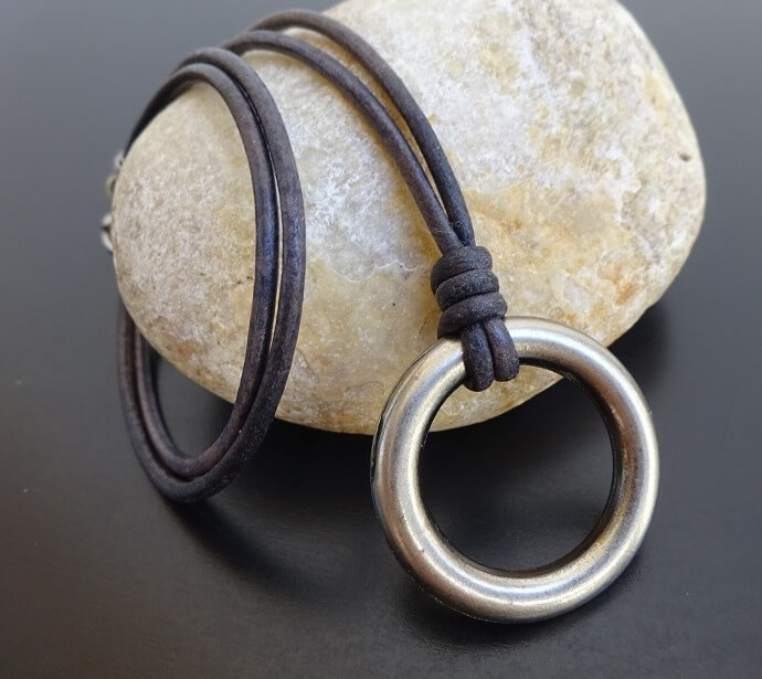 Surfer-style Men's Ring Necklace