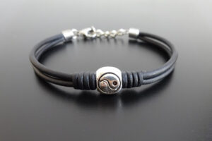 silver yin yang leather bracelet adjustable