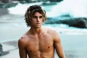 Tousled Hairstyle surf