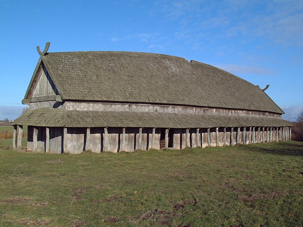 Wikingerburg longhouse