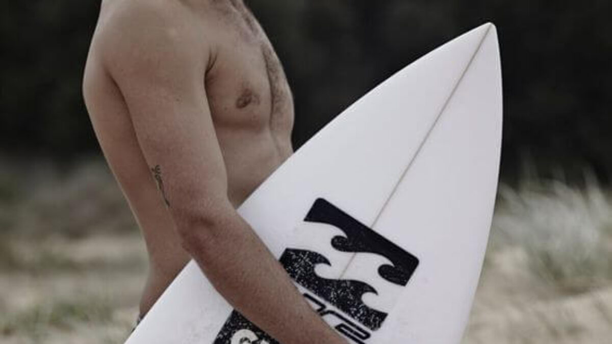 Are You A Beach Bum? Beach Bum Meaning And Lifestyle - Surflegacy